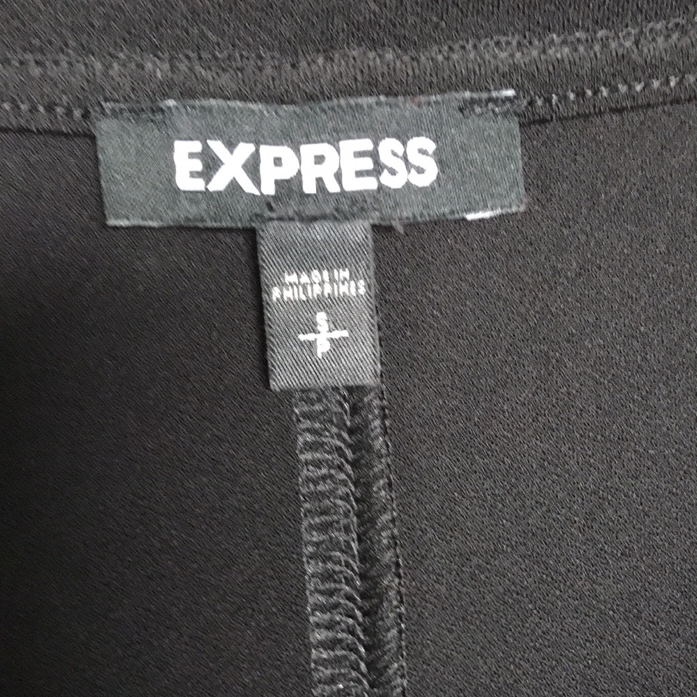 (4) Express Blouse Tanks - Picture 3 of 7